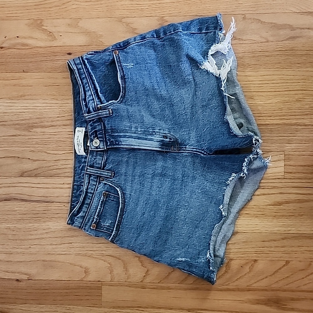 Abercrombie & Fitch Curve Love Mom Short